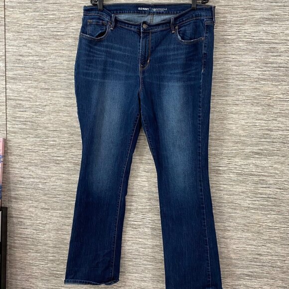 Old Navy Dark Wash Bootcut Jeans Size 18R — Classic Everyday Denim ⭐✨ - Picture 1 of 7